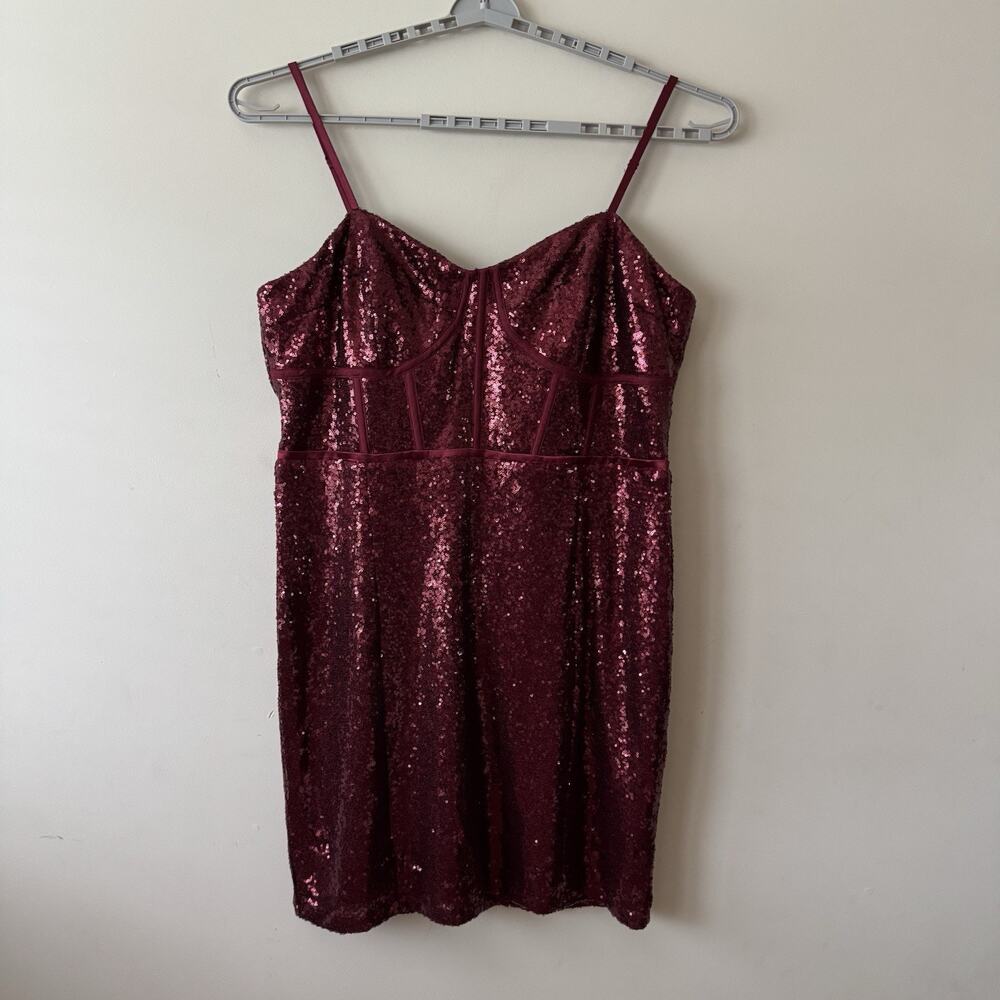City Chic Burgundy Sequin Mini Dress Size 22 Sleeveless Cocktail Party Glam - Picture 7 of 16